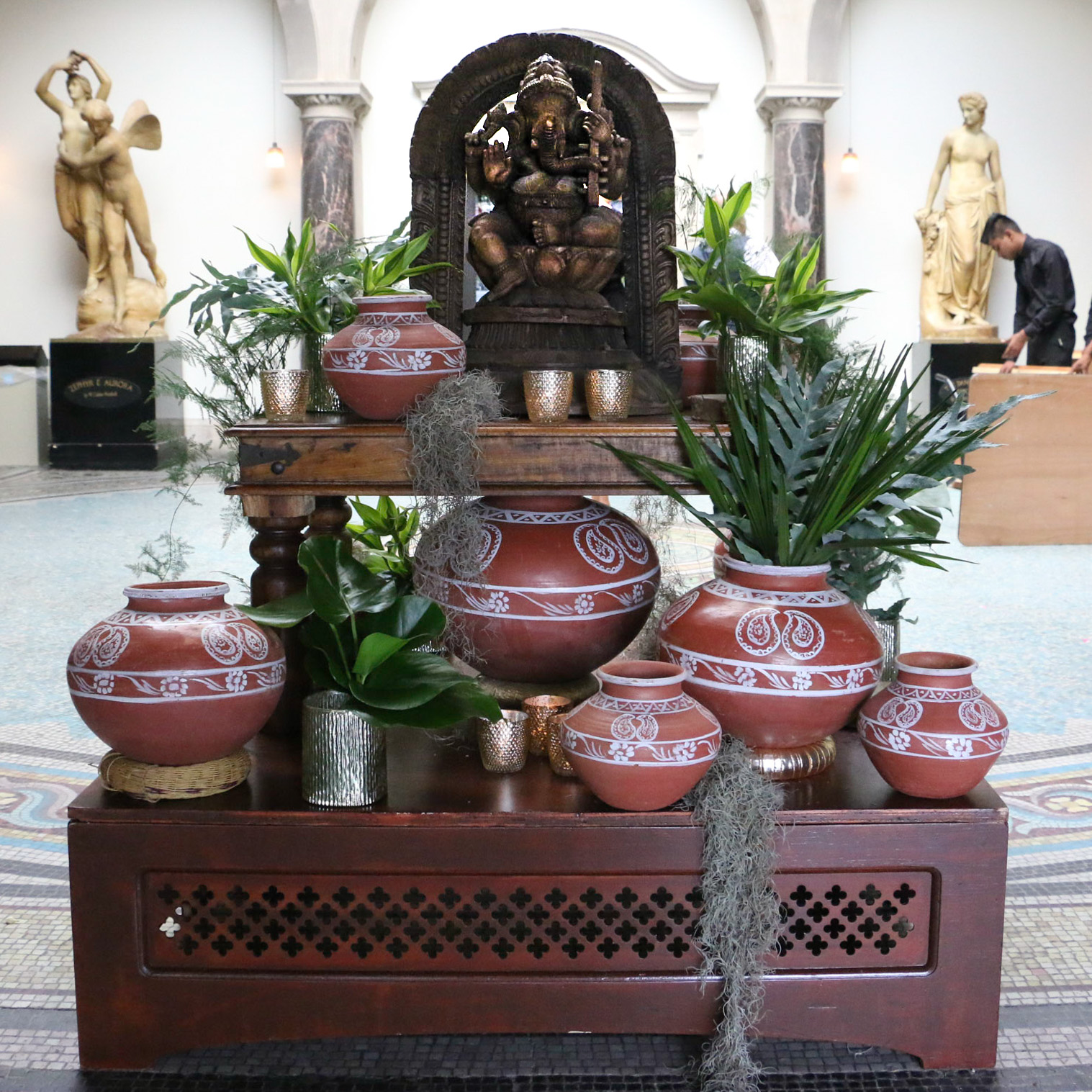 Ganesha foyer with traditional elements